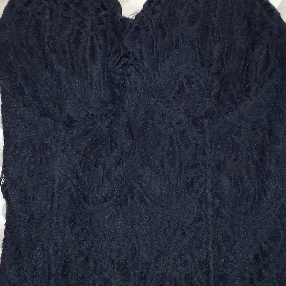 Top - Picture 3 of 5